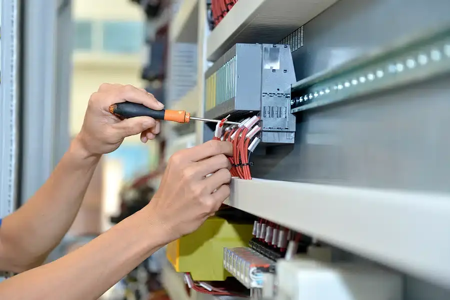5 Ways to Reduce Building Maintenance Costs